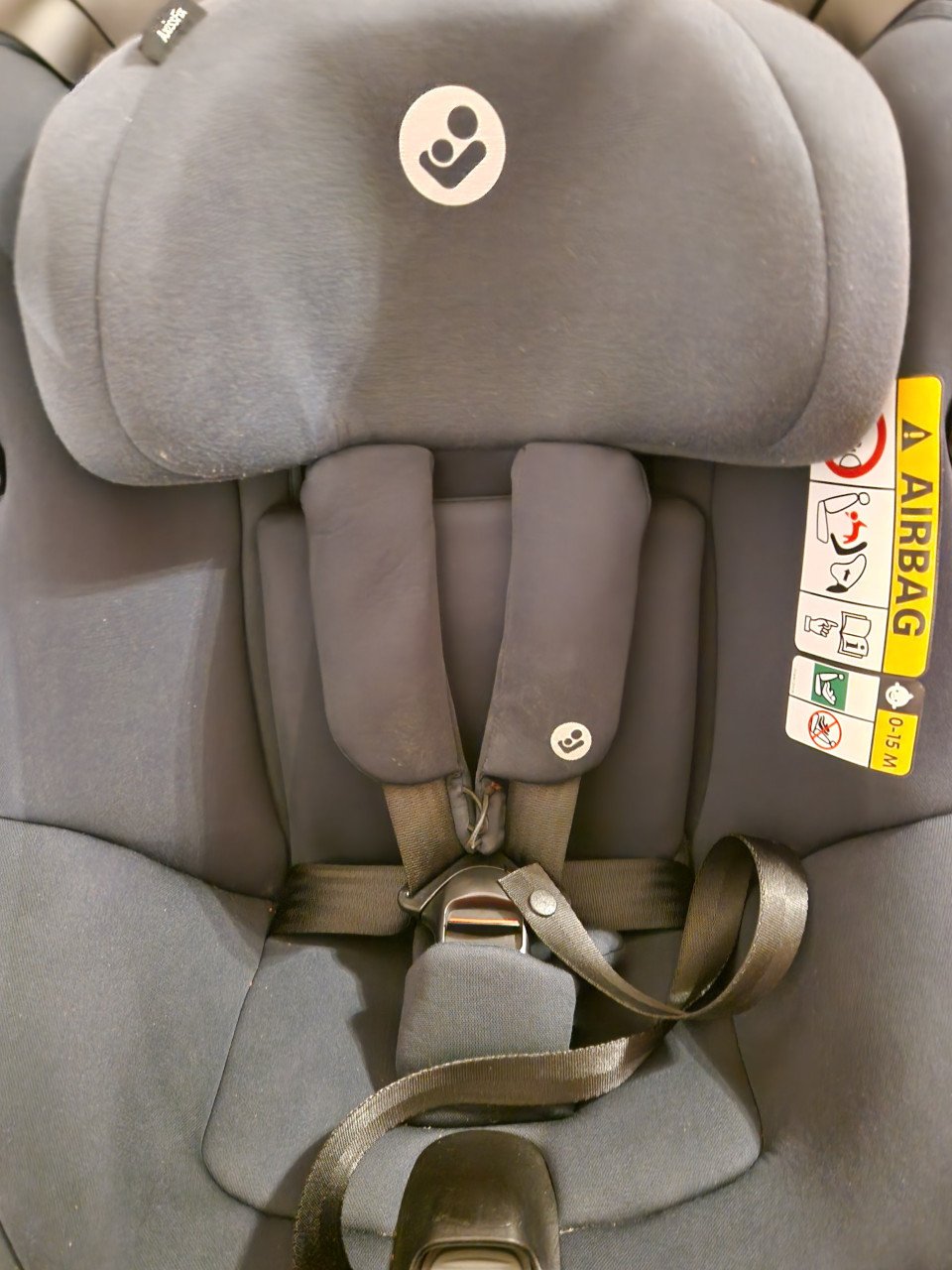 Maxi Cosi Axxisfix I-size 2024. Draaibare autostoel.
