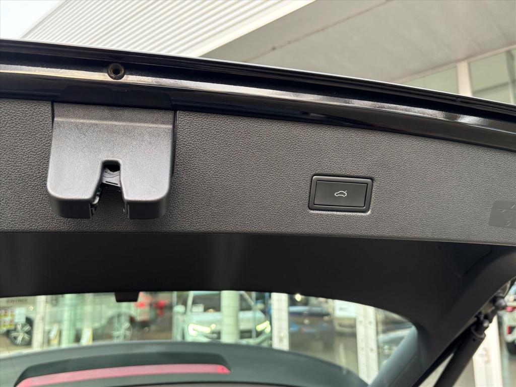 Volkswagen T-roc 1.5 tsi 150pk 7-dsg style| camera| keyless|dode hoek| rijk