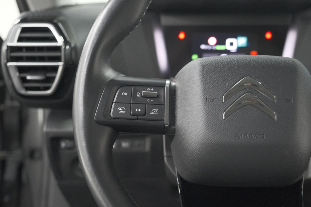Citroen Ë-c4 shine 50 kwh | camera | pack winter | apple carplay | navigati