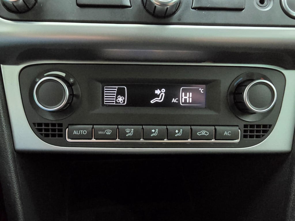 Volkswagen Polo occasion 1.2 tsi highline met parkeersensoren en 5 deurs zw