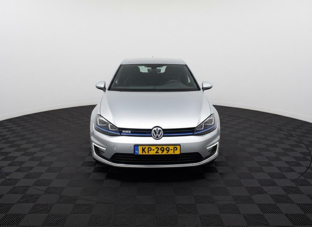 Volkswagen Golf 1.4 tsi gte connected series