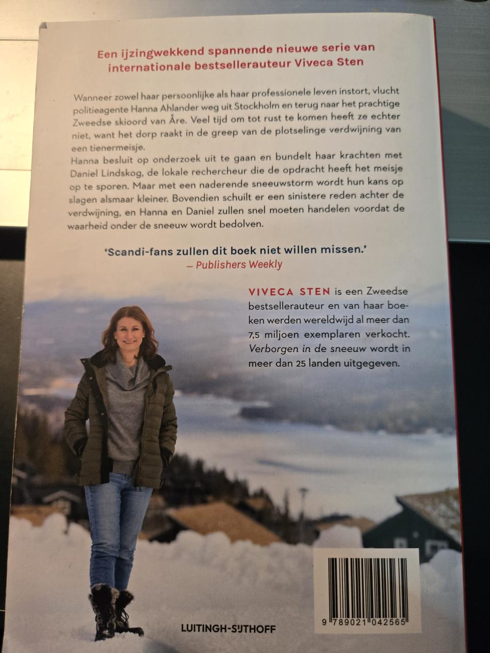 Boek: Verborgen in de sneeuw 2024 Auteur: Sten, Viveca