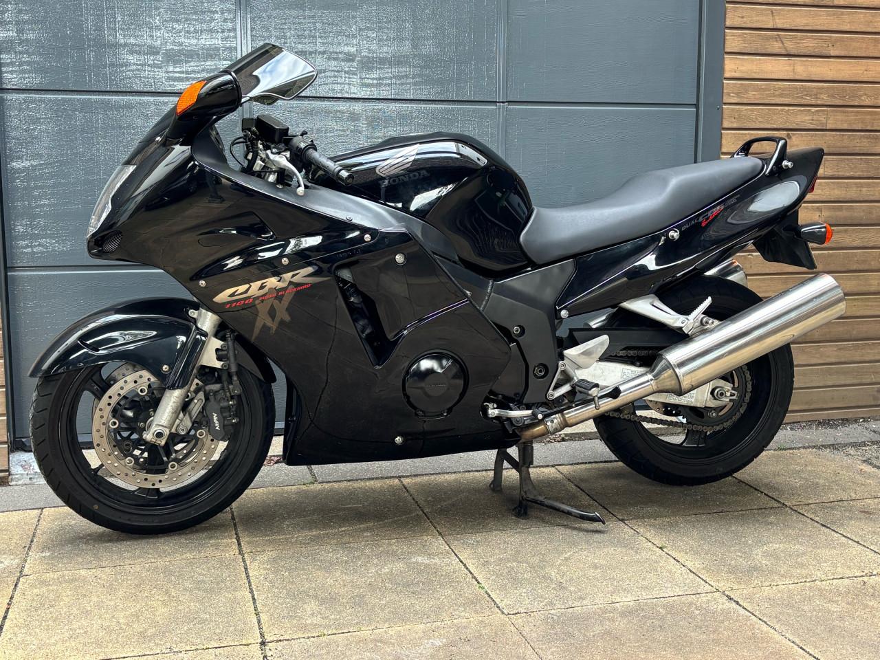 Honda CBR 1100 XX Super Blackbird