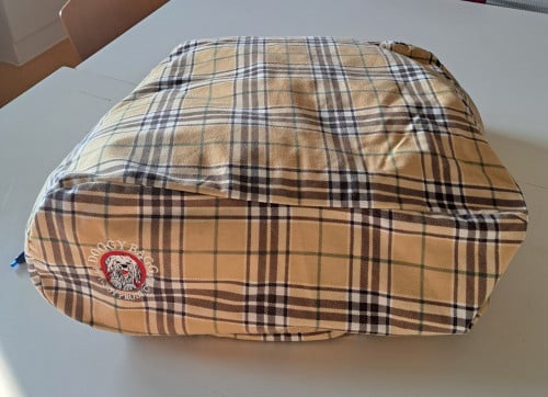 Geruit hondenkussen voor kleine hond