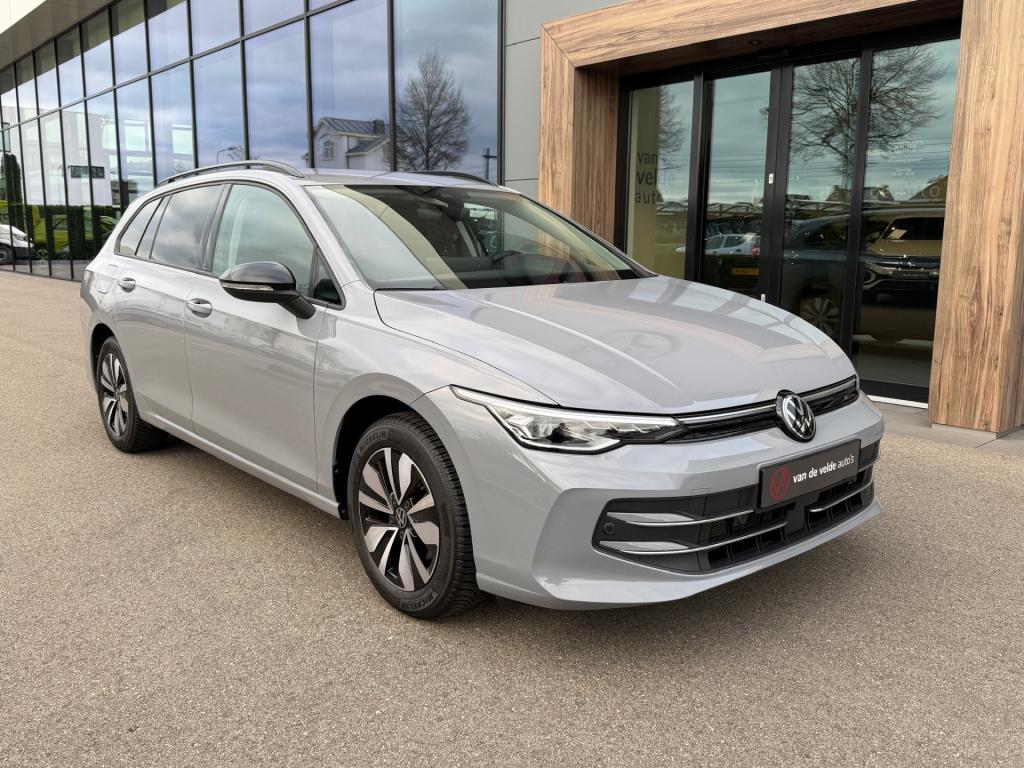 Volkswagen Golf 1.5 tsi 150pk goal | trekhaak | camera | dode hoek | rijkla