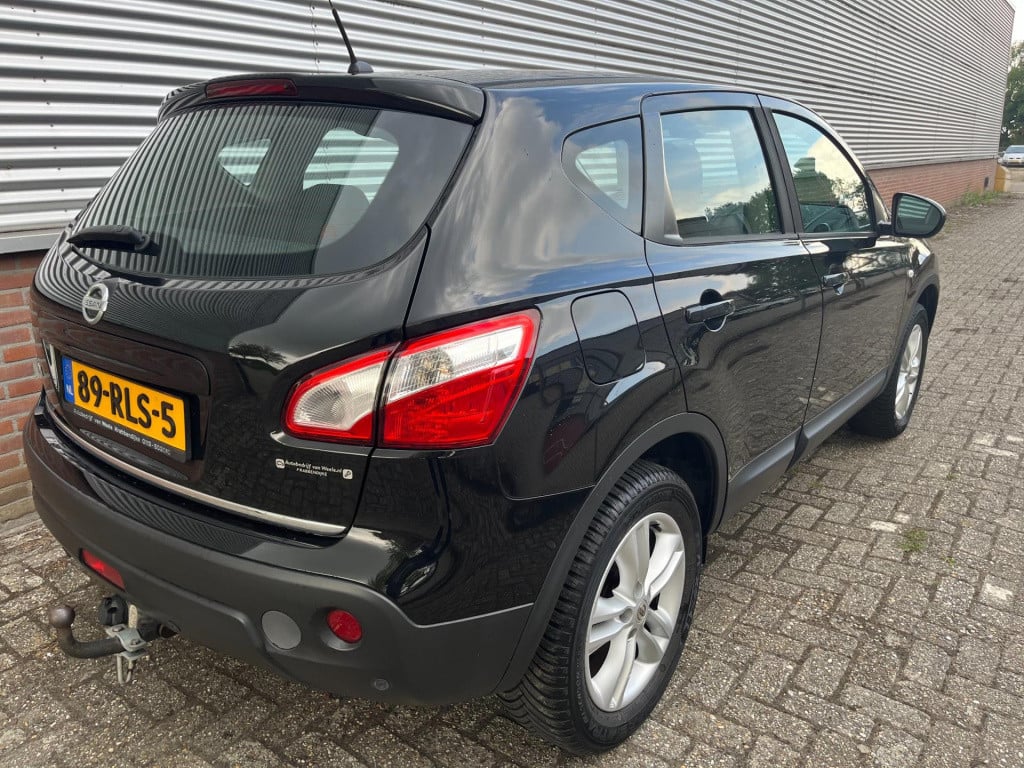 Nissan Qashqai 2.0 acenta | nwe apk | trekhaak