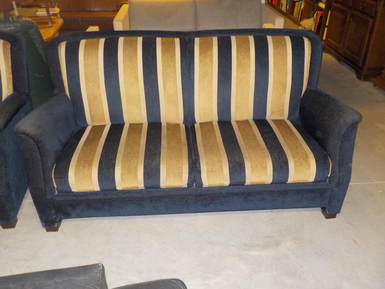 Stoffen mooie kwaliteit 3 + 3 zitsbank 180 cm in goede tot zeer goede staat