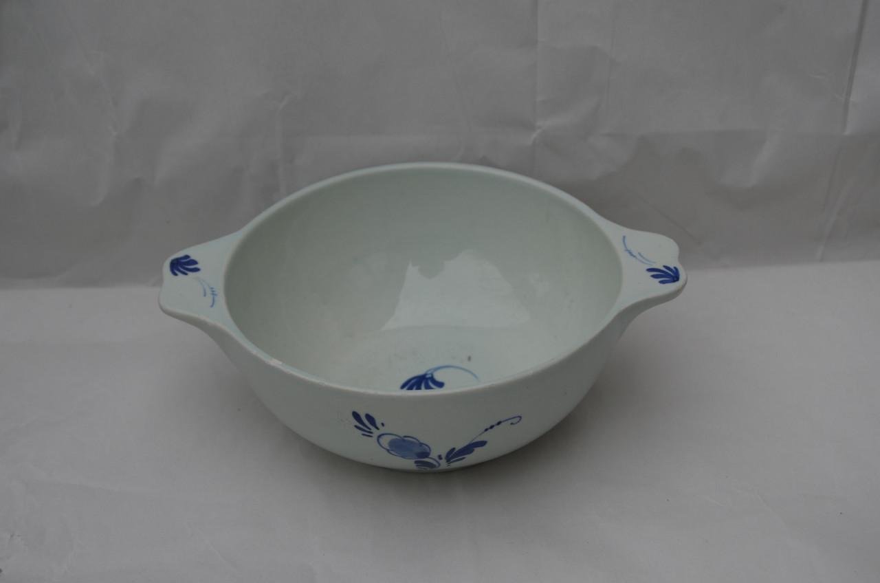 Delfts schaaltje aardewerk, niet heel oud.