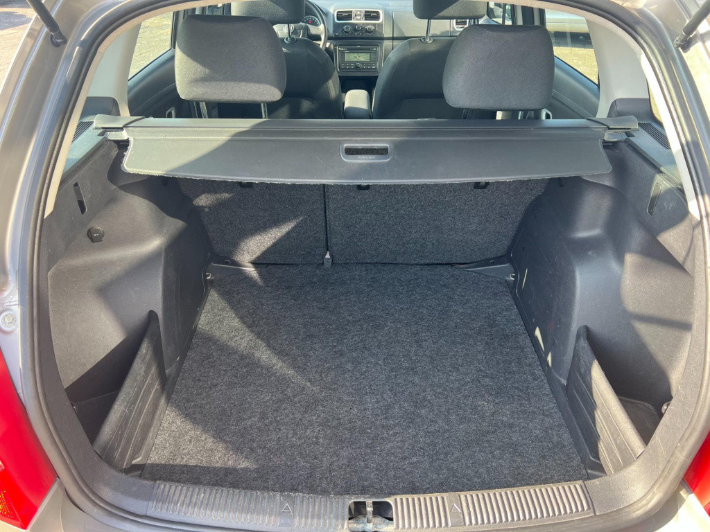 Skoda Fabia combi 1.4-16v ambition business line, airco, trekhaak enz...