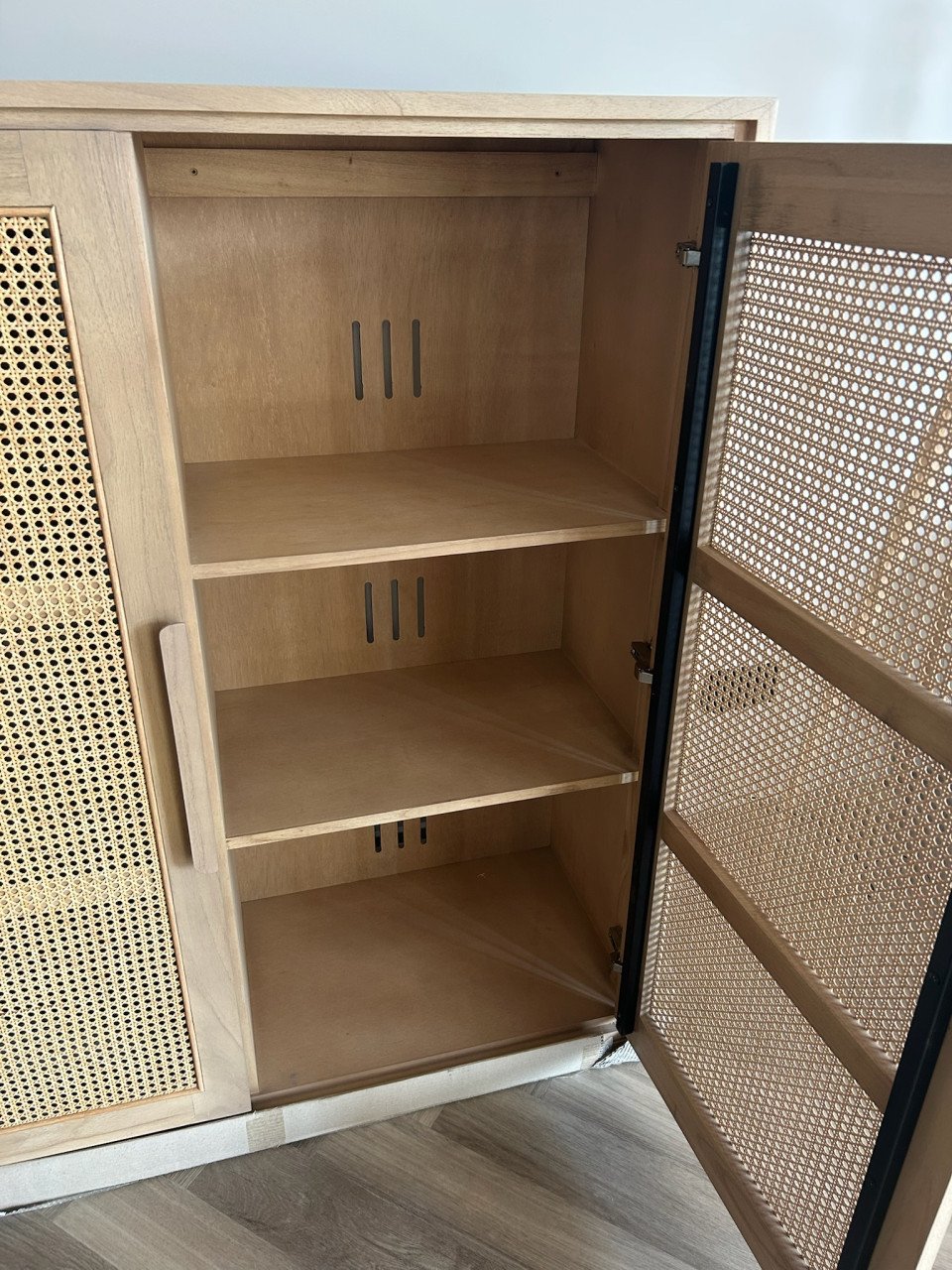 Nieuwe Scandinavische  webbing ,garderobe kast ,opbergkast