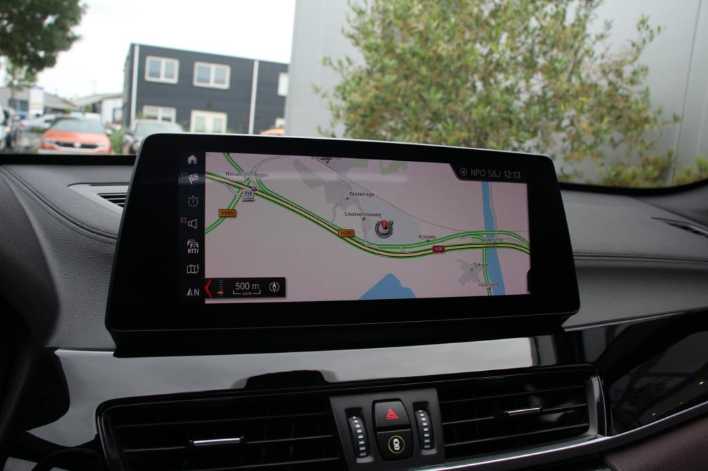 BMW X1 sdrive18i m sport - pano - leder - led - headup - navi plus - full o