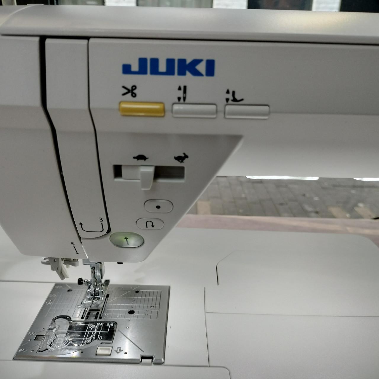 Juki naaimachine HZL-NX7