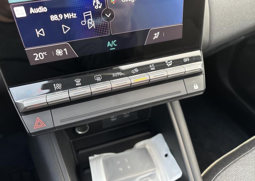 Renault Captur 1.8 e-tech full hybrid 160 techno