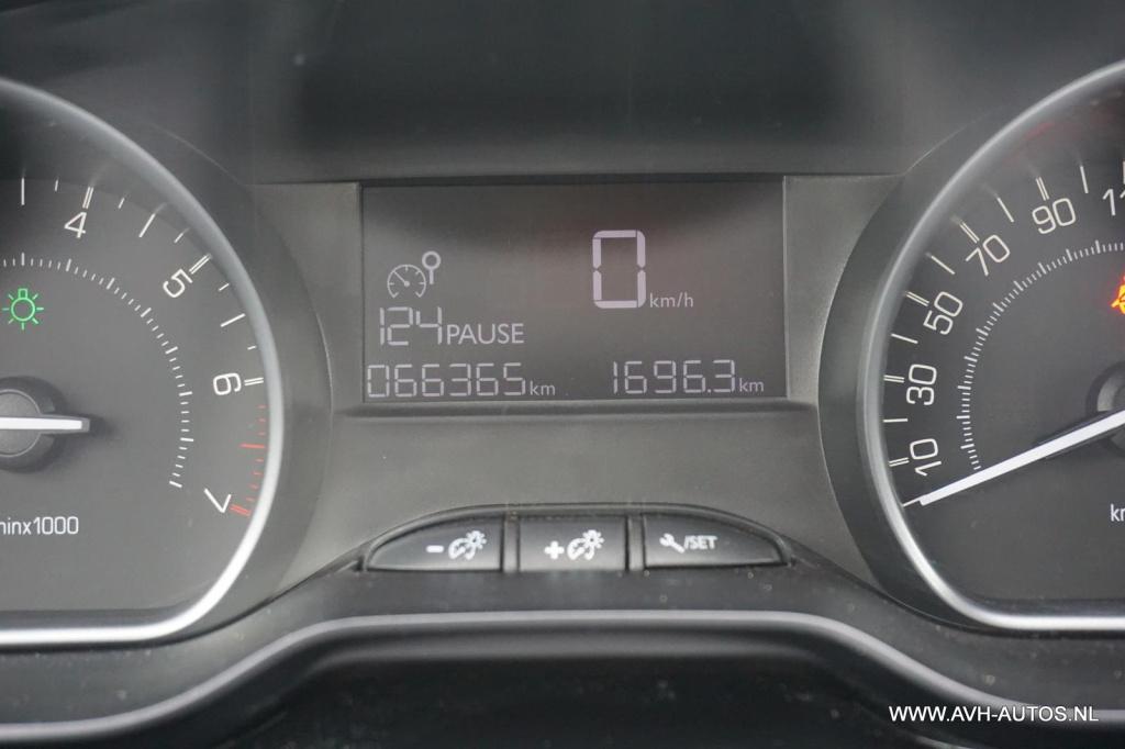 Peugeot 2008 1.2 puretech style