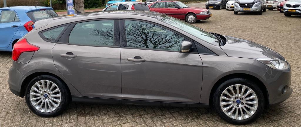 Ford Focus 1.6 ti-vct 105pk trend | airco |