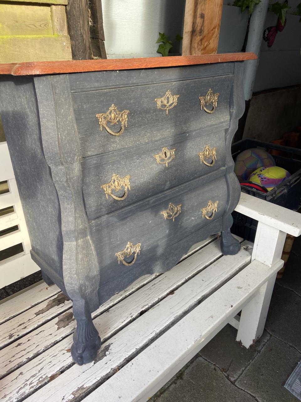 Ladekastje/buikkasje