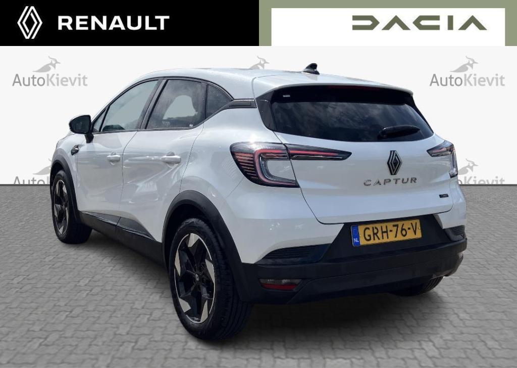 Renault Captur 1.6 e-tech full hybrid 145 techno - demo