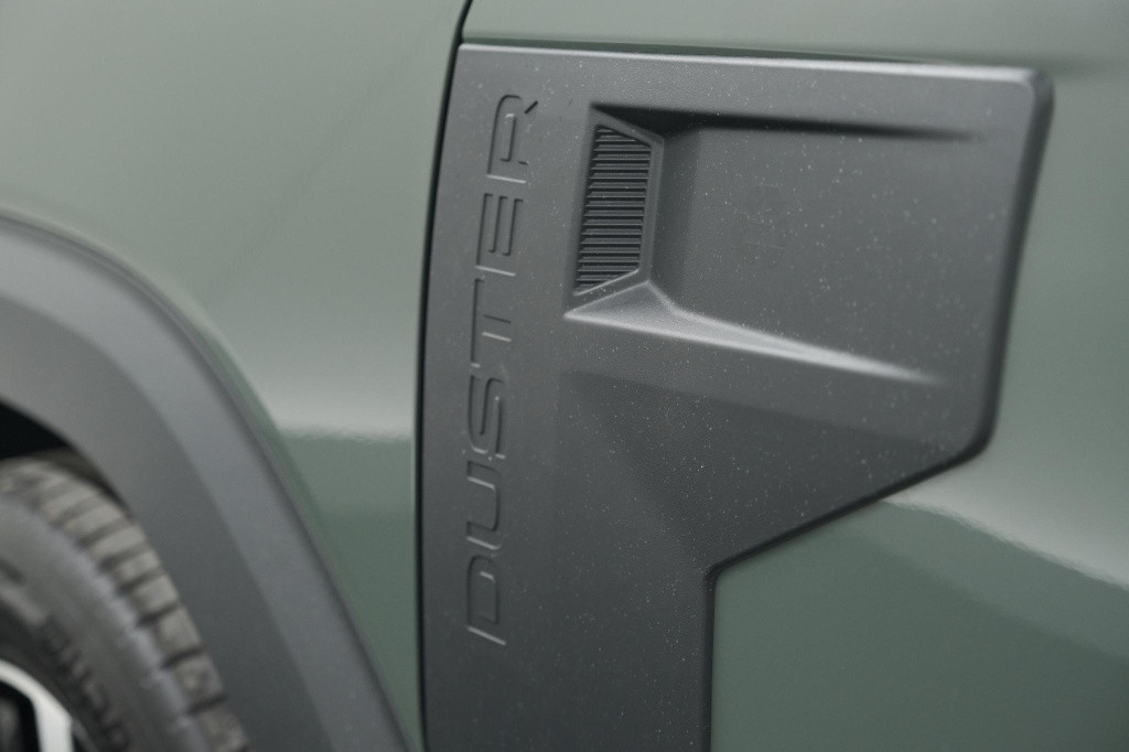 Dacia Duster tce 130 mild hybrid extreme | camera | apple carplay | automat