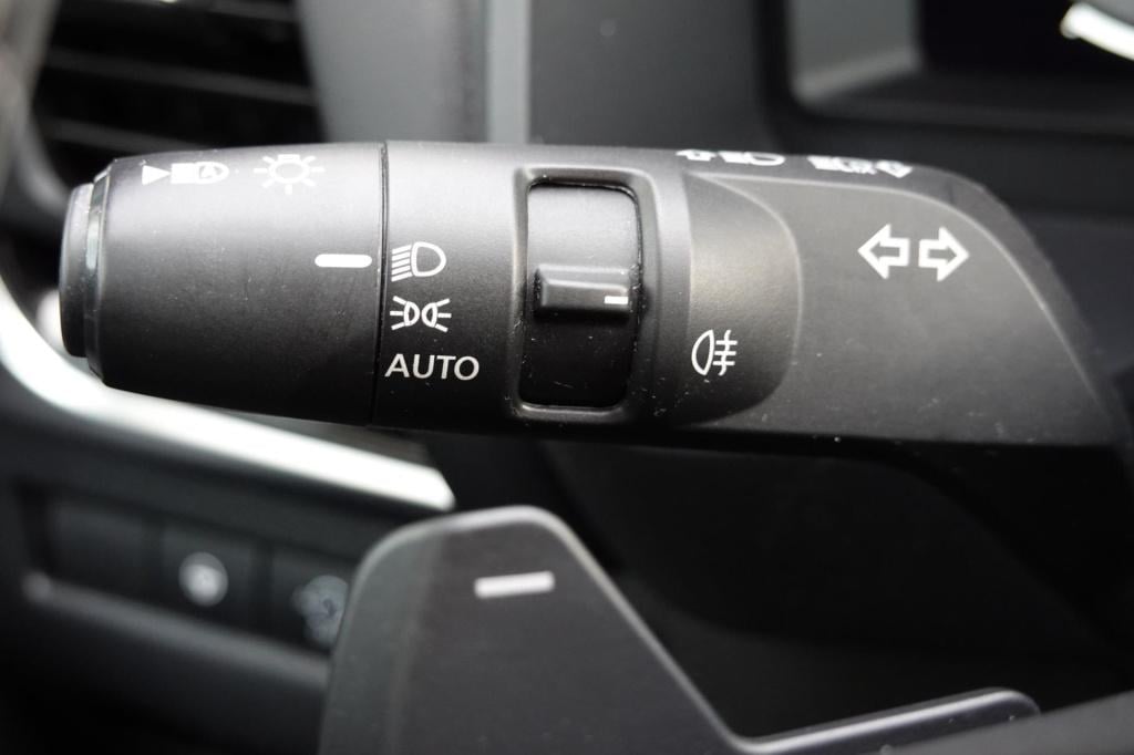 Nissan Qashqai 1.3 mhev xtronic n-connecta