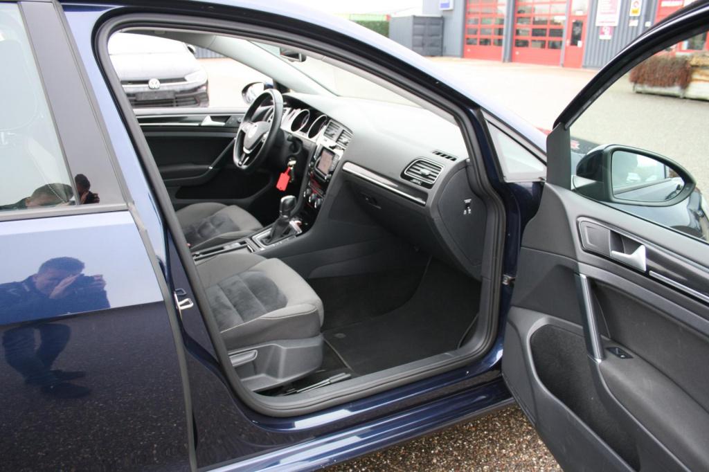 Volkswagen Golf 1.2 tsi highline / afn. trekhaak / navi / cruise / stoelver