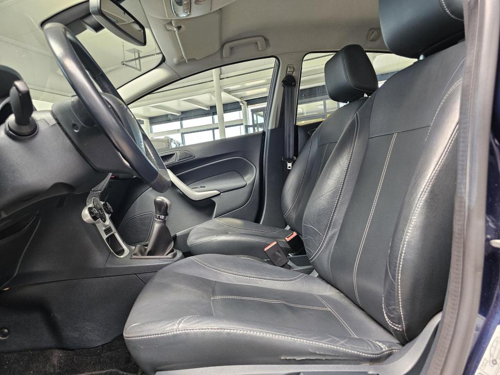 Ford Fiesta 1.25 titanium trekhaak 1e eigenaar