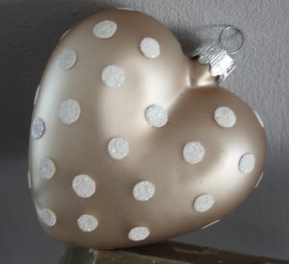 Chamoange kleur met witte glitter stippen hart hanger