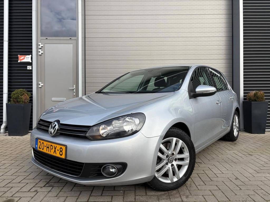 Volkswagen Golf 1.4 tsi highline/automaat/goed onderhouden/clima/lichtmetaa