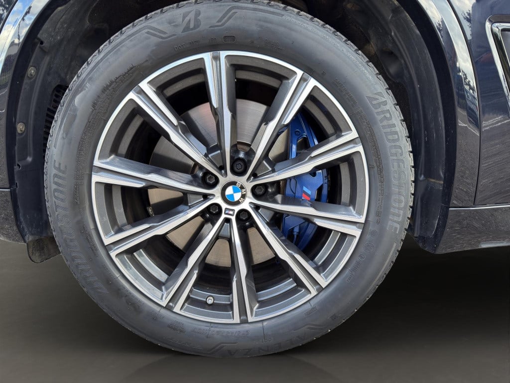 BMW X5 xdrive45e high executive | m sport | laserverlichting | panoramadak 