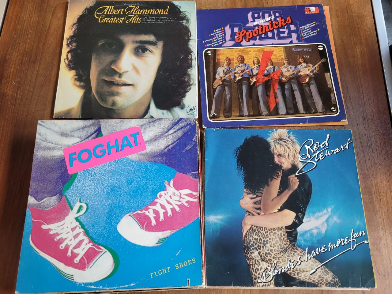 Stapel van 24 LP's pop / poprock  / Rock & Roll