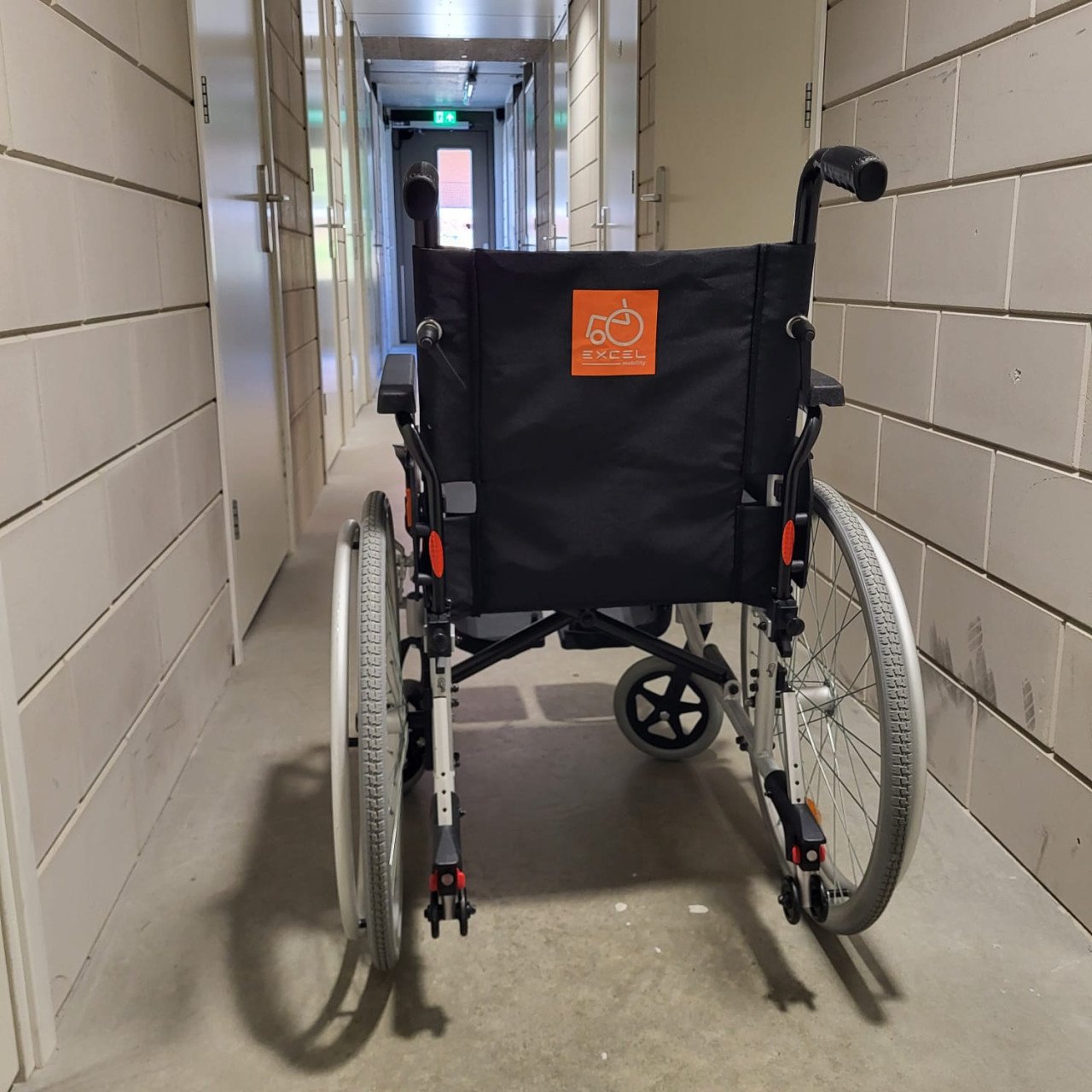 Rolstoel in nieuwstaat
