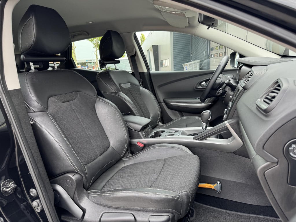 Renault Kadjar 1.2 tce intens automaat | navigatie | camera | stoelverwarmi