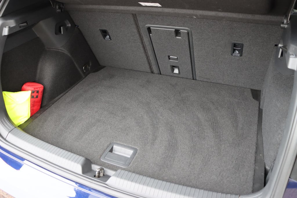 Volkswagen Golf 1.5 etsi r-line