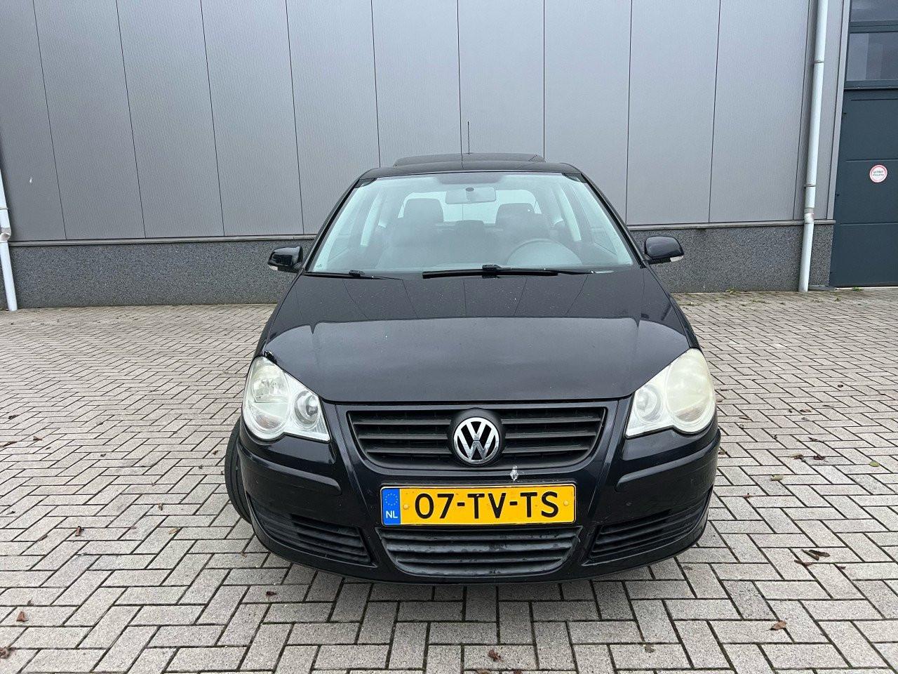 Volkswagen Polo 1.4-16V Optive