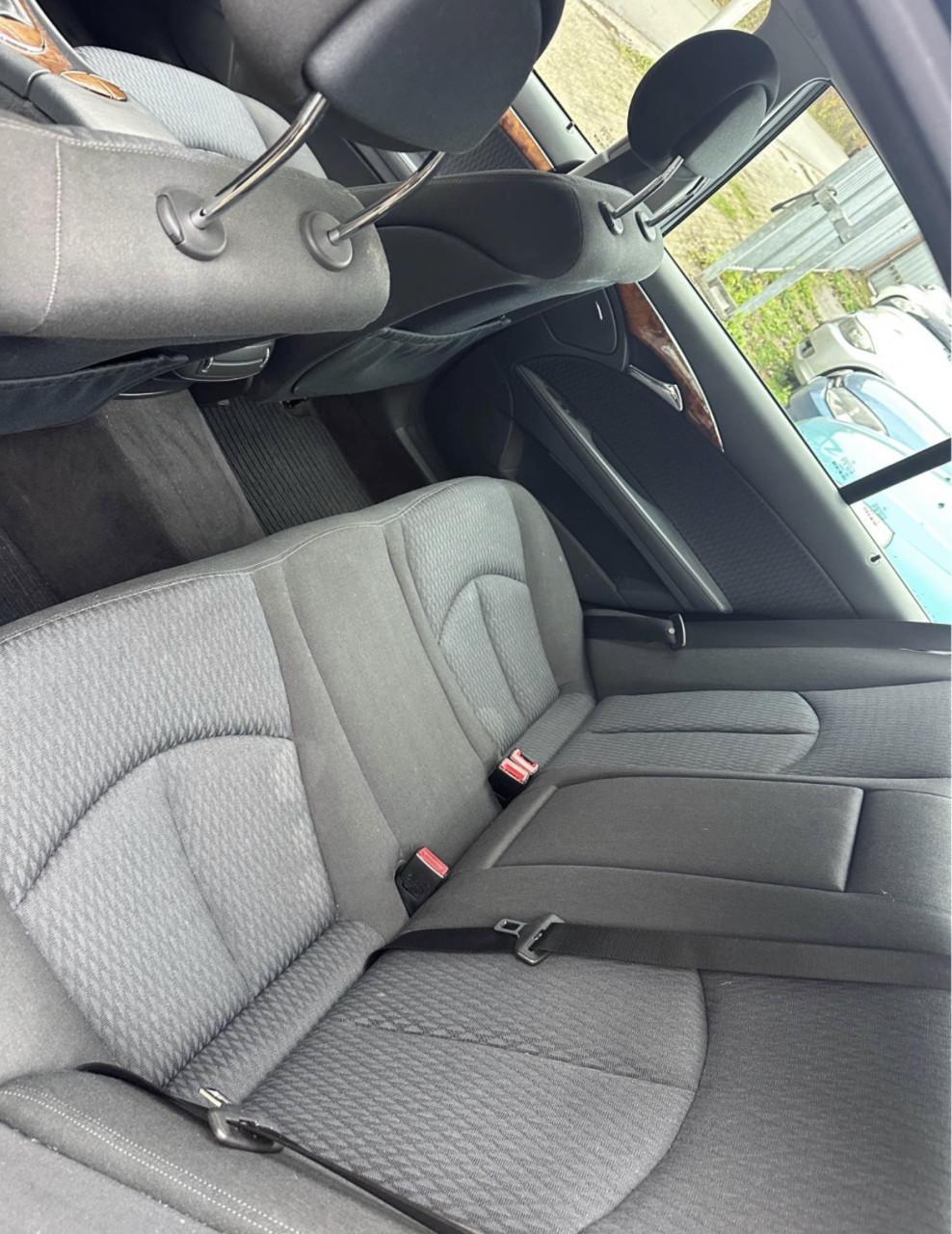 Mercedes E200 compressor Airco, Cruise, trekhaak, handgeschakeld