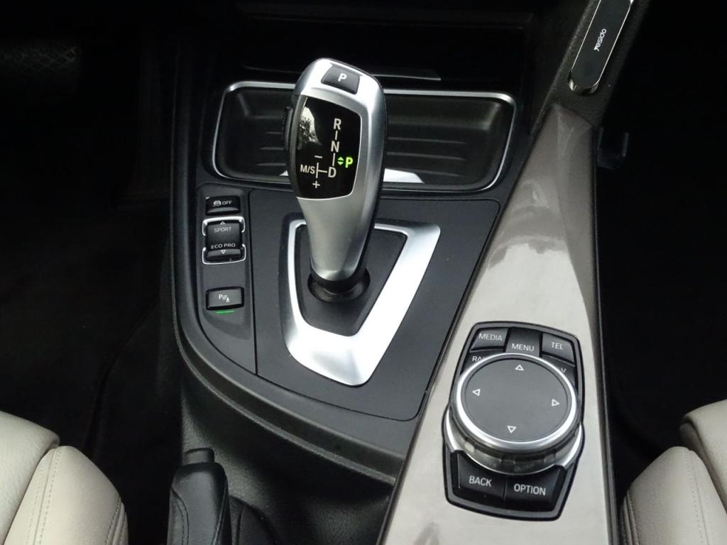 BMW 4 Serie gran coupé 420i xdrive high executive | leder | pano | memory