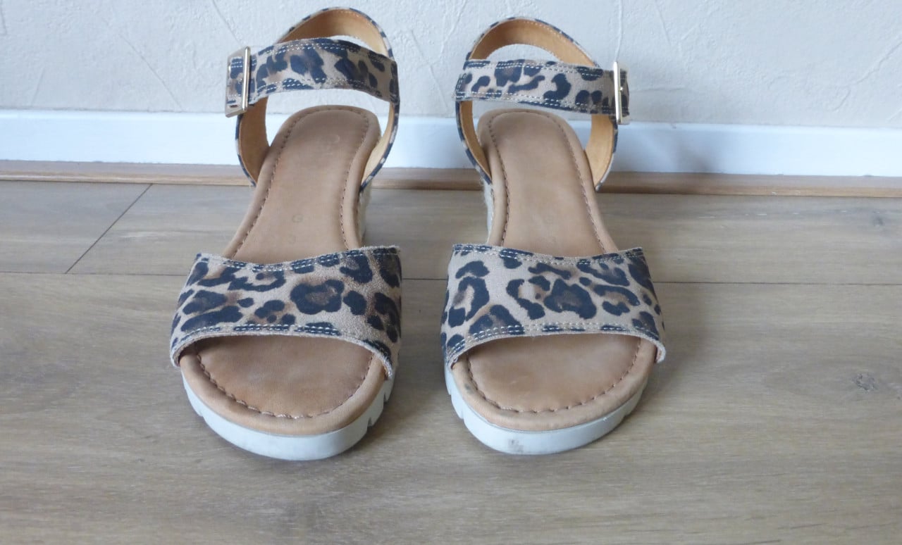 Sleehak sandalen met panterprint van Gabor maat 35,5