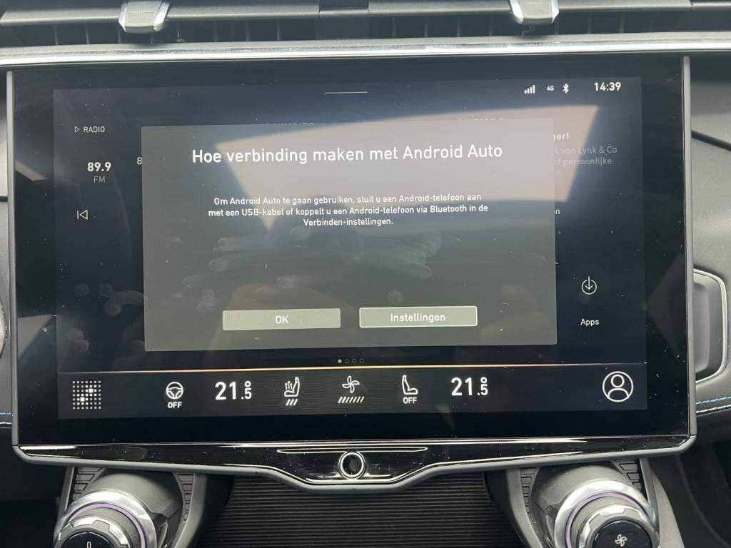 Lynk & Co 01 1.5 261pk phev , 360gr camera , pano dak , stuur en stoel verw