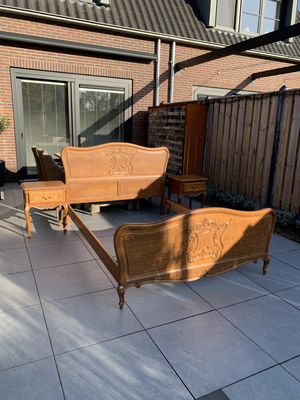 ✨Schitterend Sfeervol Antiek Brocante Tweepersoonsbed met Nachtkastjes ✨