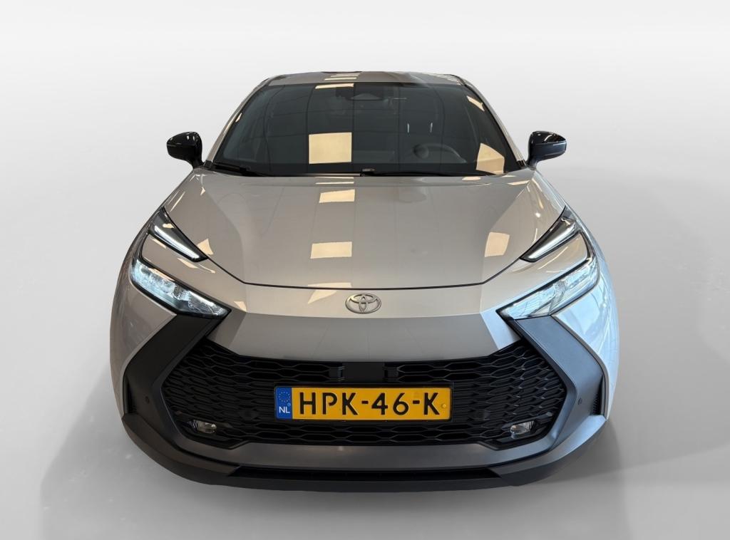 Toyota C-hr 1.8 hybrid 140 dyn