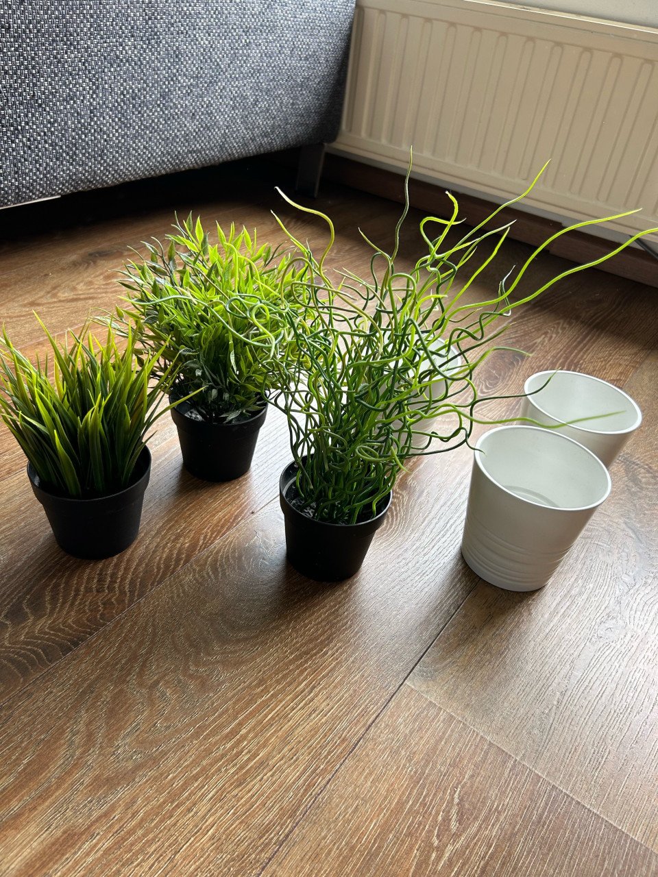 3 kunstplanten met potjes