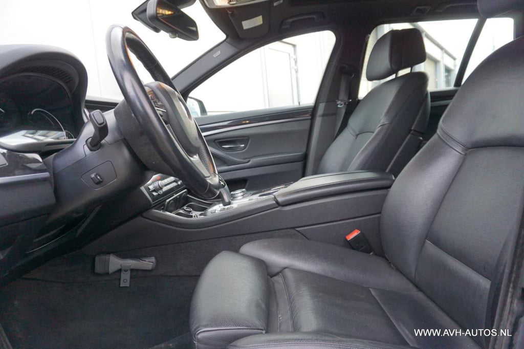 BMW 5 Serie touring 520i high executive