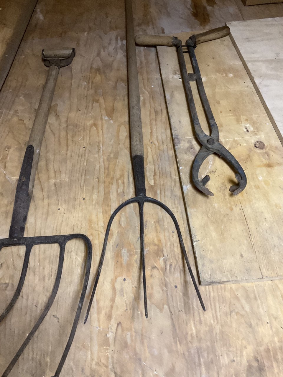 Oud tuingereedschap