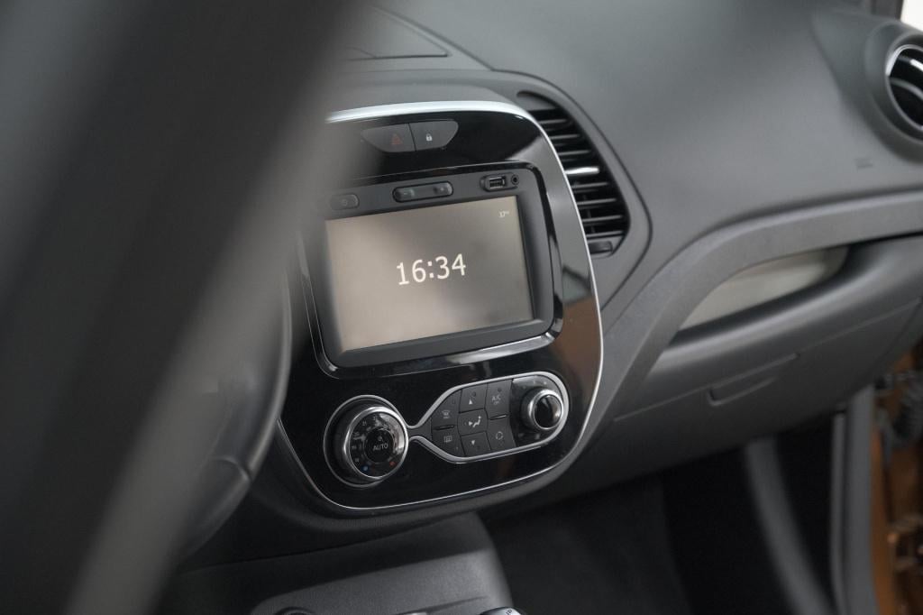 Renault Captur tce 120 edc intens | camera | stoelverwarming | navigatie | 