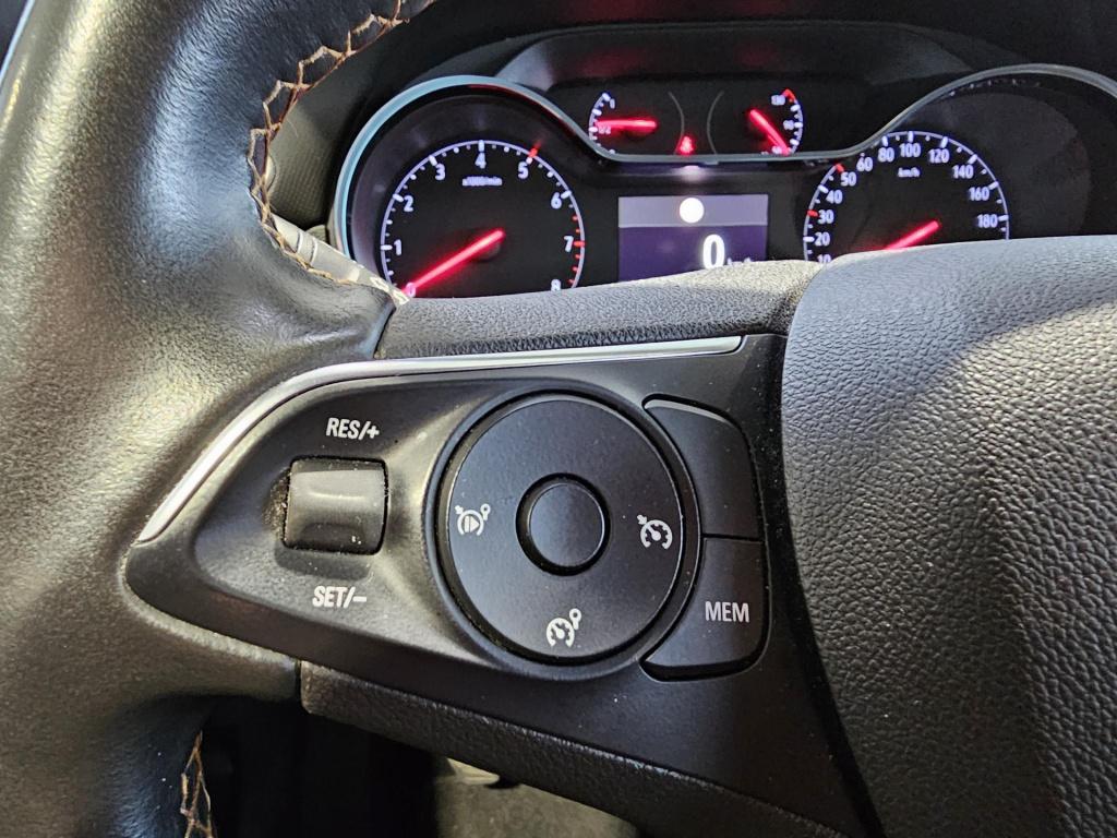 Opel Crossland X 1.2 turbo 120 jaar edition