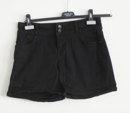 Zwarte korte broek  maat s