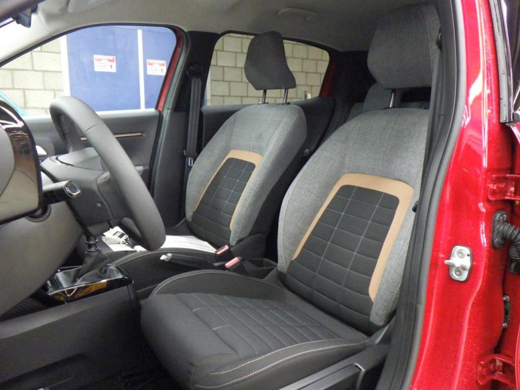 Citroen C3 Aircross 1.2 turbo 100pk s&s plus appel carplay & android auto |