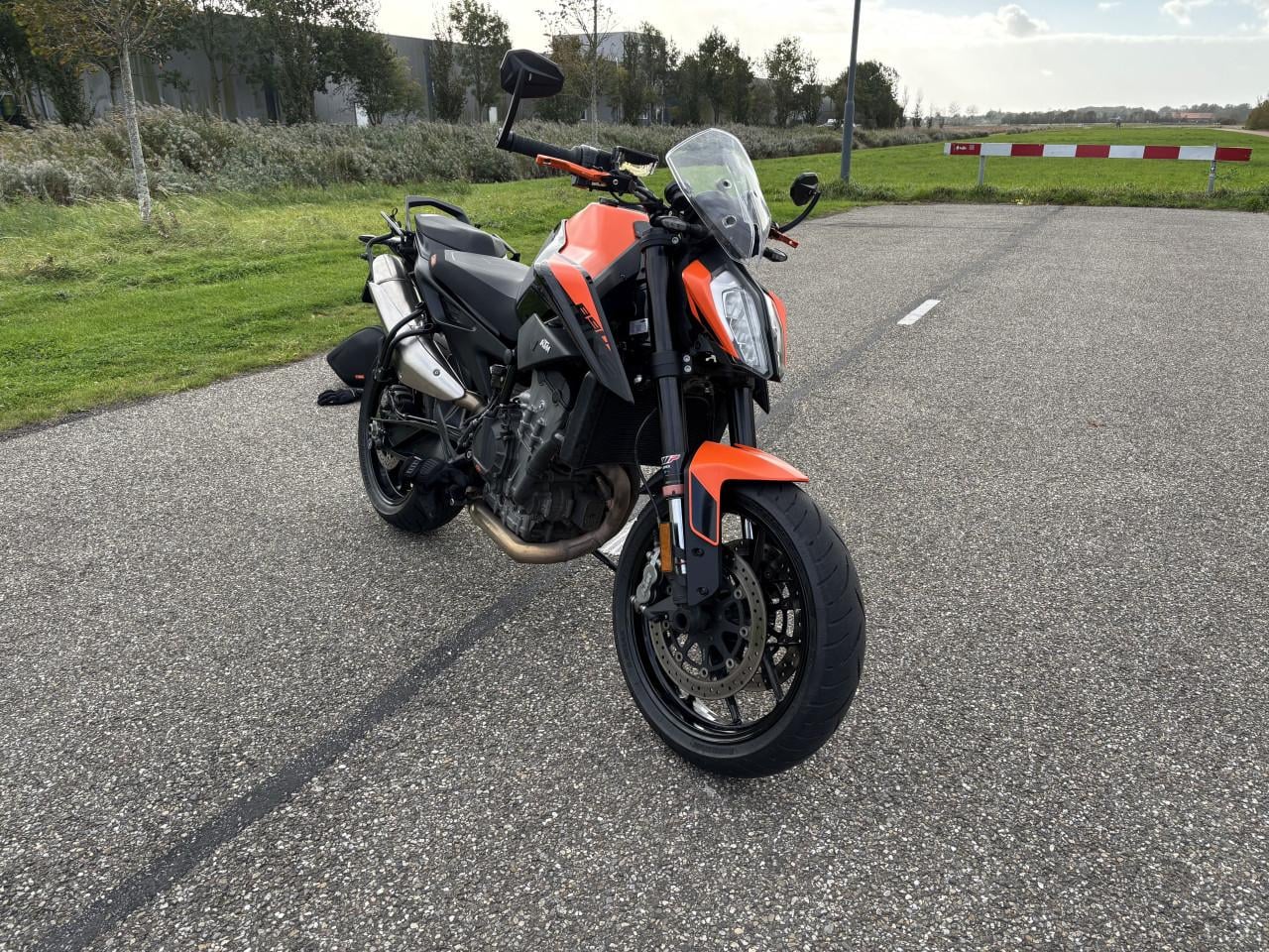 KTM 890 Duke 2021