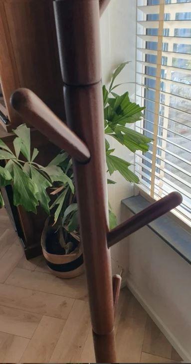 Bayt staande kapstok – 8 haken | bruin | Houten garderoberek | nieuw