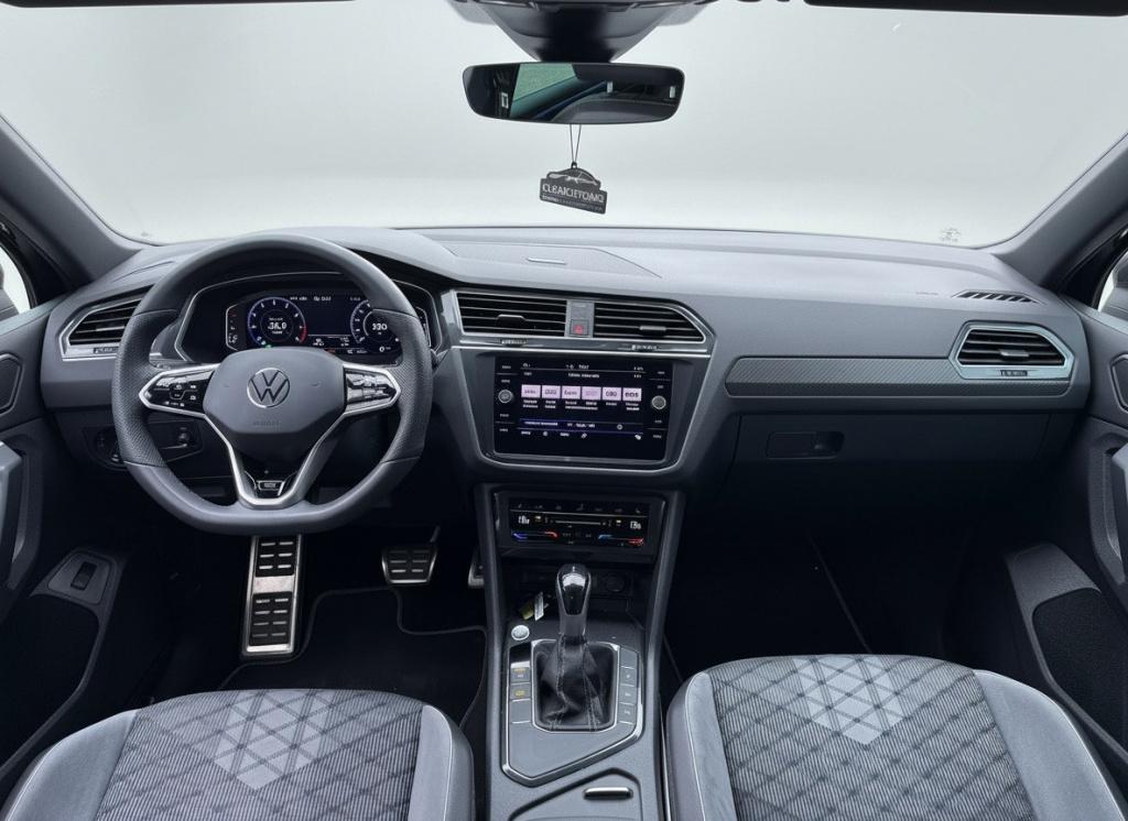 Volkswagen Tiguan 1.5 tsi r-line business+