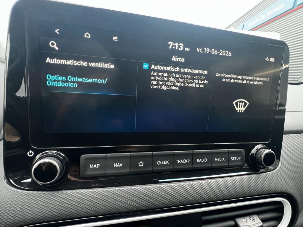 Hyundai Kona 1.6 gdi hev premium two tone, leer, camera, head up display en